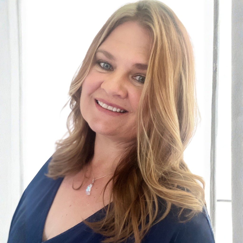 Claire Boshoff — coach, systems builder and founder of FreedomHub